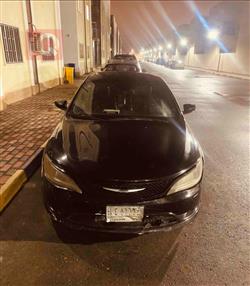 كرايسلر 200
